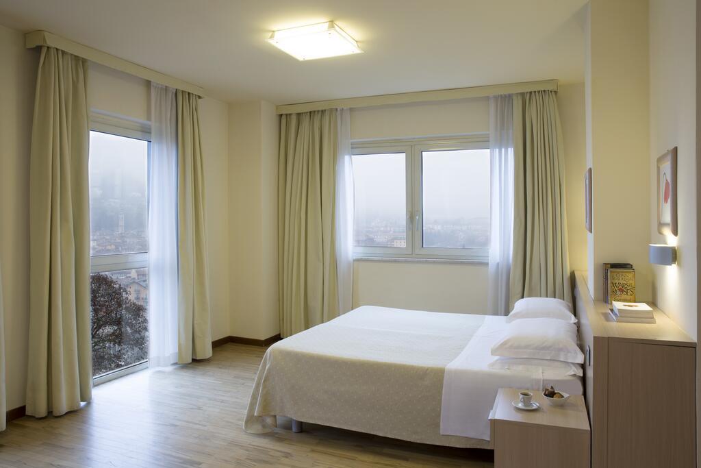 Park Hotel Mondovi Exterior photo